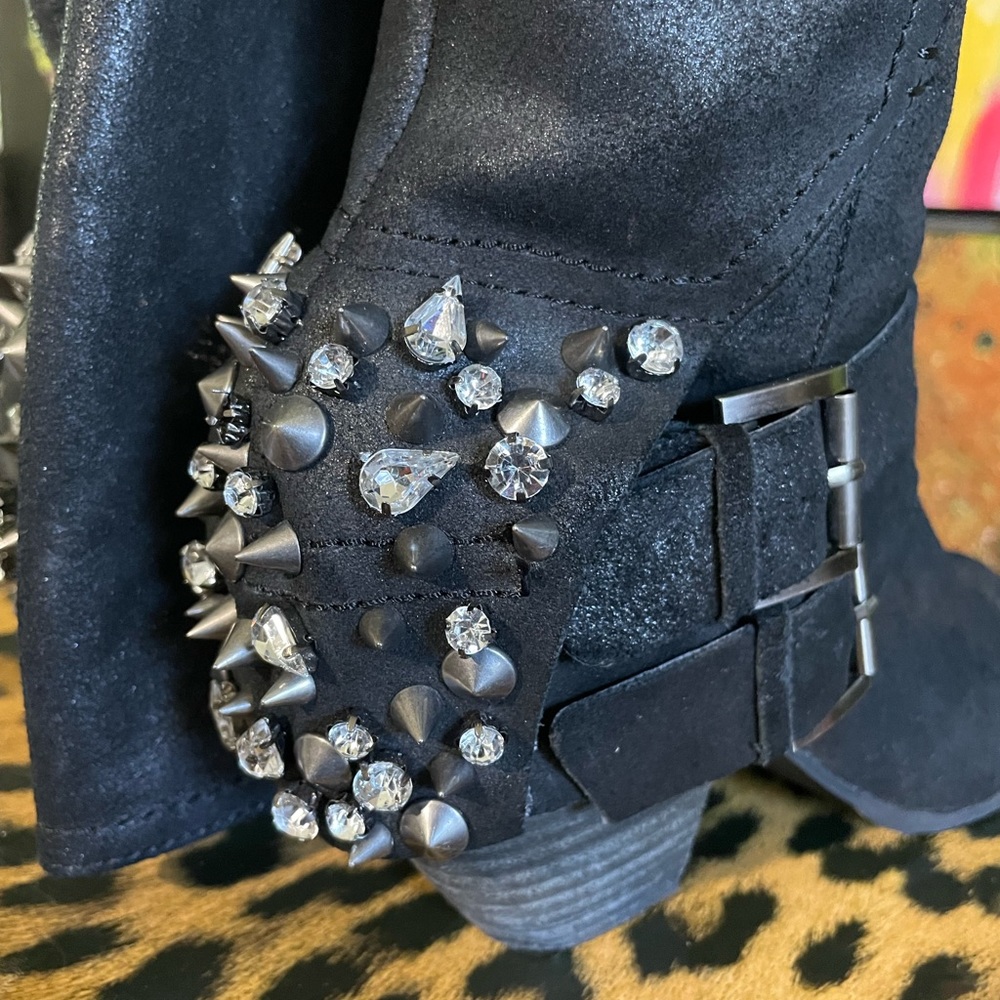 Naughty Monkey Boot - image 7